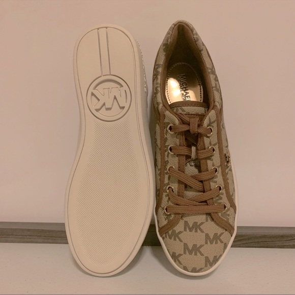 MICHAEL KORS Shoes in classic MK print - Picture 3 of 4